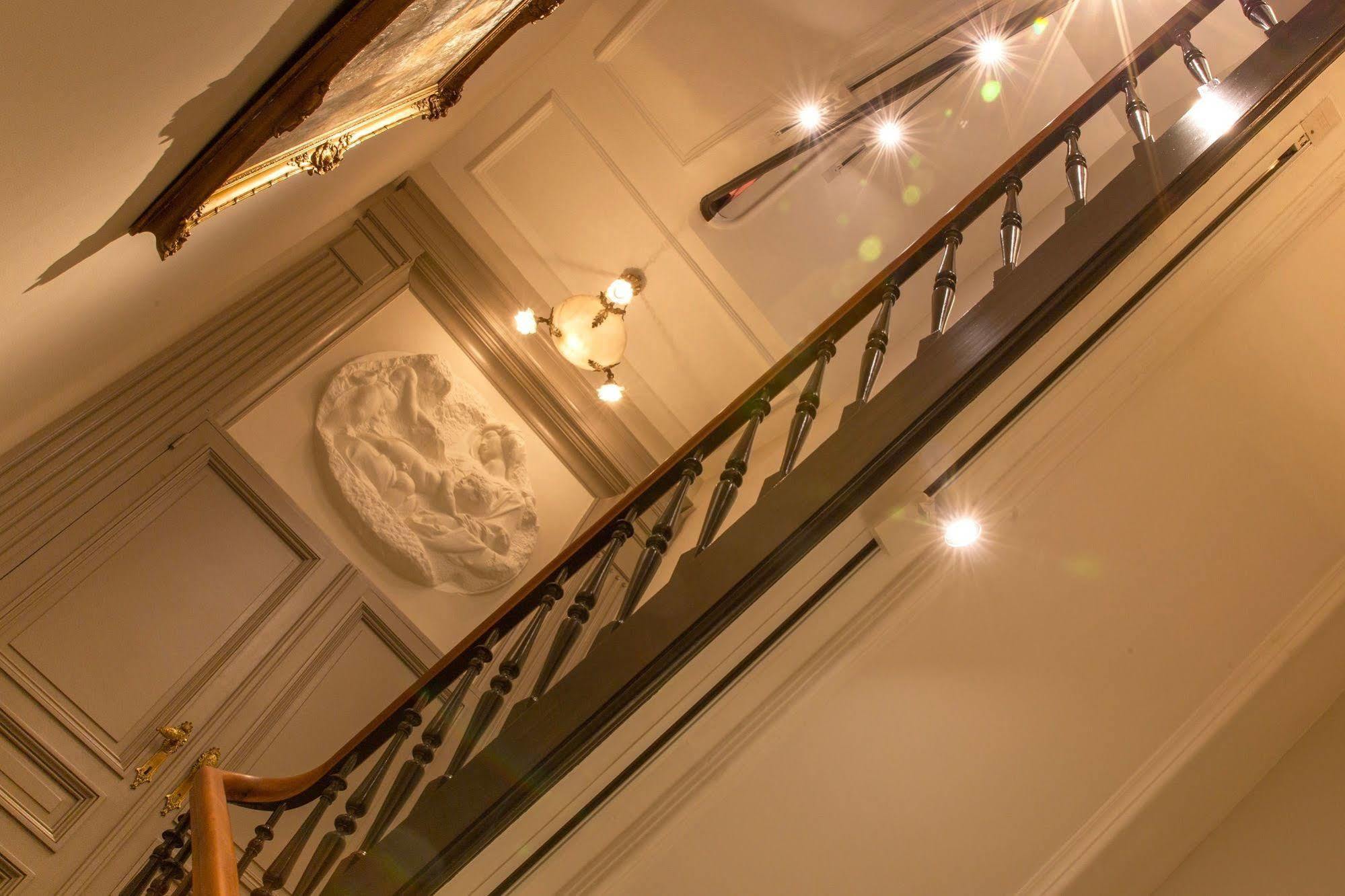 Louise Sur Cour Bed & Breakfast Saint-Gilles Luaran gambar