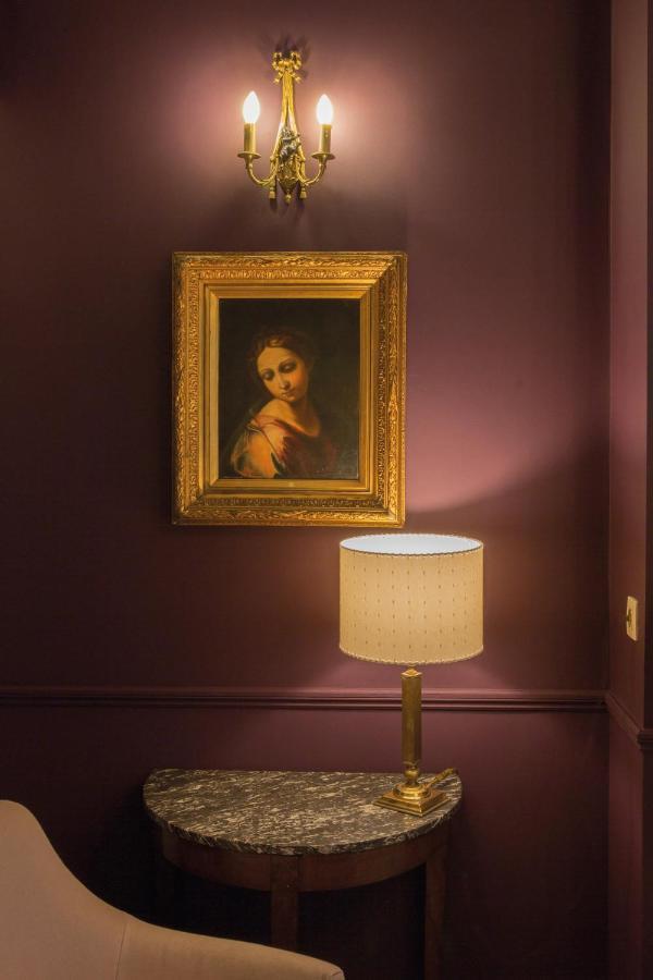 Louise Sur Cour Bed & Breakfast Saint-Gilles Luaran gambar